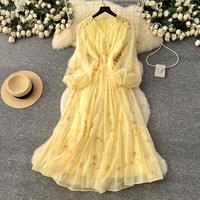 Robe décontractée élégante pour femmes WIWT, col en V, manches longues bouffantes, imprimé, coupe trapèze, pour tous les jours et les vacances, vêtements pour femmes