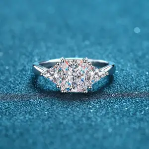 סוליטייר מעבדה חן מבטיחים טבעת עבור נשים קורן/אמרלד לחתוך בסדר תכשיטי 925 כסף טבעת עם Moissanite יהלומים סט