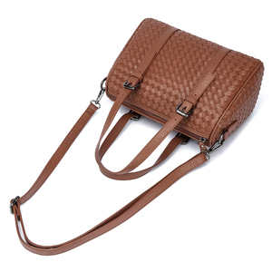 Stylish Women's Black <strong>PU</strong> Leather Handbag Crossbody Shoulder <strong>Bags</strong> with Fashionable Woven Pattern Portable Waterproof for Autumn - Product Image 2