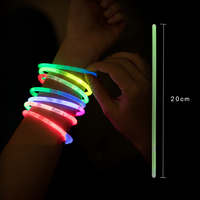 Nouveaux articles de fête pour enfants, fournitures pour DJ, discothèque, concert, festival, décoration d'événements, bracelet lumineux de couleur néon, collier, bâton lumineux, jouets