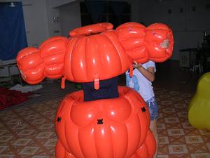 ชุดซูโม่เป่าลมขนาดใหญ่กันน้ำ PVC แบบกำหนดเองได้ ราคาโรงงาน พร้อมพิมพ์ลาย UV/ซิลค์สกรีน - Product Image 4