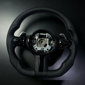 Volante Deportivo de Cuero Perforado para <span class=keywords><strong>BMW</strong></span> 320 <span class=keywords><strong>525</strong></span> F10 M5 F30 M3 E90 M6 E70 E71 F31 F32 X5 F01 F07 F20 F11 F22 F25 - Product Image 5