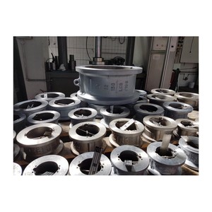 Forged Check Valve size 1.1/2'' NPT <b>ends</b> carbon steel for industrial use to allow forward flow and prevent reverse flow - Product Image 4