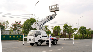 Fabricante Directo, Camión con Pluma Telescópica ISUZU 4x2 de 25m 27m, Configuración Personalizable - Product Image 5