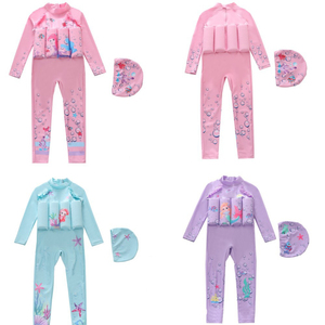 <span class=keywords><strong>Maillot</strong></span> de <span class=keywords><strong>bain</strong></span> à flottabilité imprimé dessin animé personnalisé pour enfants <span class=keywords><strong>maillot</strong></span> de <span class=keywords><strong>bain</strong></span> une pièce à manches longues pour filles <span class=keywords><strong>maillot</strong></span> de <span class=keywords><strong>bain</strong></span> flottant à séchage rapide avec bonnet - Product Image 2