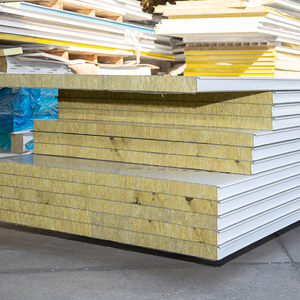 Panneau sandwich <span class=keywords><strong>isolant</strong></span> en laine de roche ondulé pour construction/toiture/mur, protection incendie, panneau sandwich en laine de roche, vente en gros à prix réduit - Product Image 1