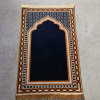 Sajadah Islami Berbahan Poliester Tebal Berlapis Empuk, Dapat Dicuci, dengan Alas Karet, Gaya Embos Turki untuk Penggunaan di Rumah