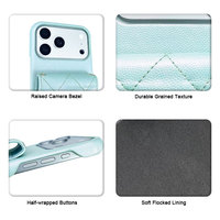 Étui de téléphone matelassé en PU violet clair avec bandoulière chaîne dorée détachable, protection antichoc 360° et porte-cartes pour iPhone 15