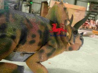 Dinosaure robotique réaliste Triceratops animatronique pour fêtes et événements