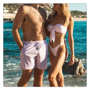 Rosa Impressão Tira Fora Do Ombro Sexy Biquíni Combinada Respirável Homens Swim Trunk Casual Casal Swimwear Beachwear