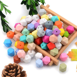 Perles hexagonales en silicone <span class=keywords><strong>de</strong></span> qualité alimentaire 14 mm, sans BPA, <span class=keywords><strong>pour</strong></span> la fabrication <span class=keywords><strong>de</strong></span> bijoux, <span class=keywords><strong>de</strong></span> chaînes <span class=keywords><strong>de</strong></span> sucettes et <span class=keywords><strong>de</strong></span> colliers, vente en gros - Product Image 4