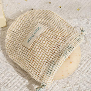 Sac <span class=keywords><strong>en</strong></span> maille de coton <span class=keywords><strong>lavable</strong></span> portable imprimé de logo personnalisé pour savon sac <span class=keywords><strong>en</strong></span> filet <span class=keywords><strong>en</strong></span> coton à cordon cadeau naturel - Product Image 2