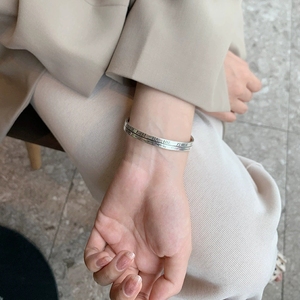 Pulsera <span class=keywords><strong>de</strong></span> plata S925 para mujer, pulsera <span class=keywords><strong>de</strong></span> números romanos en inglés Retro, joyería <span class=keywords><strong>de</strong></span> mano <span class=keywords><strong>de</strong></span> plata tailandesa - Product Image 4