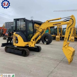 Mini-excavatrice sur chenilles Komatsu PC35MR d'occasion, d'origine japonaise, modèles PC30 et PC56, en bon état, pour chantier, ferme et jardin. - Product Image 1