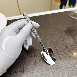 Cuchara de sandía martillada de acero inoxidable moderna de moda, <span class=keywords><strong>pala</strong></span> cuadrada de alto valor para postres y helados, uso doméstico - Product Image 3