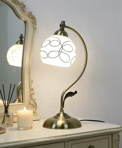 <span class=keywords><strong>Lampe</strong></span> de table rétro américaine pour salon et chambre, <span class=keywords><strong>lampe</strong></span> de bureau en verre teinté luxueuse pour villa et hôtel - Product Image 4