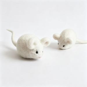 Giocattolo per gatti a forma <span class=keywords><strong>di</strong></span> roditore in feltro <span class=keywords><strong>di</strong></span> lana naturale, fatto a mano con pura lana neozelandese, imbottito con catnip, per il divertimento dei gatti domestici - Product Image 4