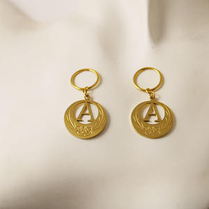 Anting-anting berlapis emas 24K dengan inisial 'E' untuk wanita, huruf alfabet Inggris Guam, perhiasan baja tahan karat religius untuk pernikahan dan pesta - Product Image 5