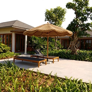 Vietnam Coir Parasol Manufacturer Coconut Fiber Outdoor <b>Umbrella</b> for Resort Hotel Restaurant Custom Size - Product Image 1