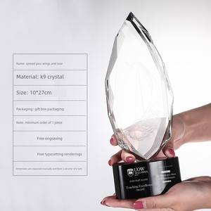 Trofeo de Cristal K9 Personalizado |   Grabado y Composición Tipográfica Gratuitos |   Caja de Regalo |   Premio de Campeonato para Deportes/Negocios - Product Image 2