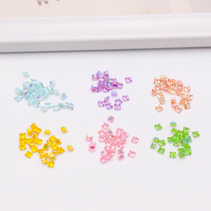 Strass en résine AB pour ongles, carrés de 4 mm, dos plat, cristaux pour décorations d'art des ongles DIY - Product Image 1