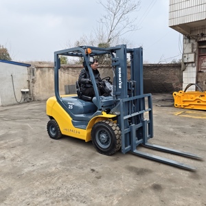 Chariot élévateur diesel Komatsu FD25 d'occasion, 2,5 tonnes, 3 mètres, 2 étages, d'origine japonaise, avec siège conducteur, source d'alimentation diesel. - Product Image 6