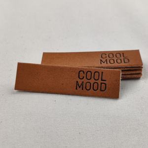 Etiquettes en cuir PU vierges personnalisées à repasser au laser sur étiquettes de vêtement en similicuir au laser Etiquettes principales avec expédition rapide - Product Image 3