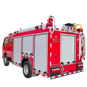 Camion-citerne de pompiers |   Réservoir d'eau de 3000 L et pompe haute pression |   <span class=keywords><strong>Véhicule</strong></span> de lutte contre les incendies urbains et industriels - Product Image 3