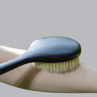 Brosse de bain à tête ronde en poils de sanglier naturels, manche long en bois de Sapele, poignée antidérapante avec boucle de suspension, exfoliante pour le corps sous la douche