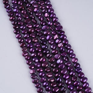 Perles baroques d'eau douce naturelles en gros du fabricant, 5-6 mm, brillantes des deux côtés, blanches, de forme irrégulière, avec trous dispersés - Product Image 5