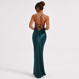 Robe longue sexy en satin pour femme, dos nu, décolleté cœur, design croisé, tenue de soirée - Product Image 3