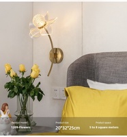 Applique Murale LED Florale au Design Moderne et Simple, Luxe Léger, avec CRI 90 Élevé et Intensité Réglable pour Chambre, Salon, Hôtel, Villa, Décoration Intérieure