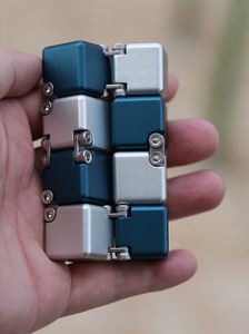Cube puzzle en métal pour adultes et enfants, jouet de décompression exquis et durable, jouet magique à l'infini, Fidget jouet de bureau, nouveauté - Product Image 3