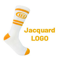 Chaussettes de sport d'équipe en coton blanc et noir avec logo personnalisé OEM Chaussettes de basket-ball pour hommes Chaussettes de travail en bambou Elite Casual Anti Type