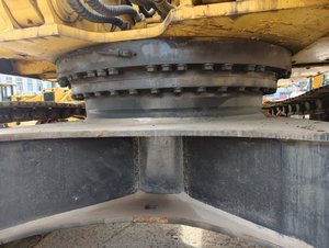 Excavadora KOMATSU PC400 Usada en Buenas Condiciones, Tren de Rodaje de Alta Calidad y Duradero, Pocas Horas de Trabajo, Repuestos Ampliamente Disponibles - Product Image 5