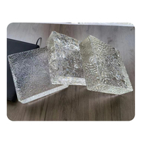 Briques de verre texturées en cristal de glace, briques de verre solides transparentes carrées à fusion à chaud pour cloison, briques de verre de construction ignifugées