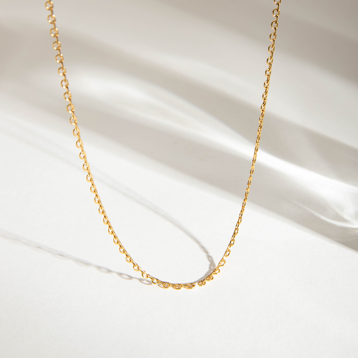 Semi-Circle Chain Necklace