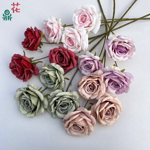 Fleurs artificielles en soie, roses réalistes, décorations murales florales pour mariage, rondes, modernes, fabriquées en Chine - Product Image 1