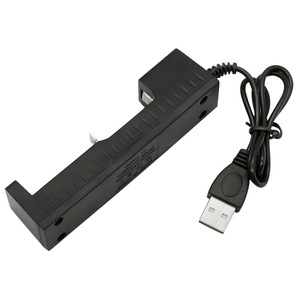 Cargador de Batería USB de un Solo Puerto con Salida de 4.2V, Protección Contra Sobrecarga, Conector de Alimentación para Batería 18650 - Product Image 2