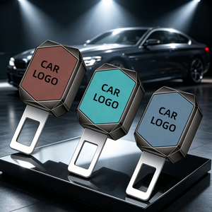 หัวเข็มขัดนิรภัยโลโก้รถยนต์ ส่งเร็ว ทนทาน ผลิตจากโลหะและหนัง เหมาะสำหรับผู้ที่มีน้ำหนักเกิน หญิงตั้งครรภ์ และเด็ก ใช้งานง่าย แบบเสียบปลั๊ก - Product Image 1