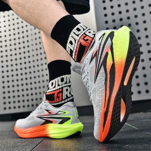 Chaussures de sport à semelle en carbone intégrale et semelle inférieure en popcorn - Chaussures de course pour étudiants et adultes avec fonction d'absorption des chocs - Product Image 5