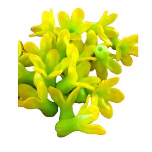 Flores de Crepera de la India Hechas a Mano con Arcilla Tailandesa de Alta Calidad, Cada Pieza Está Moldeada Cuidadosamente a Partir de Plantas Reales - Product Image 4