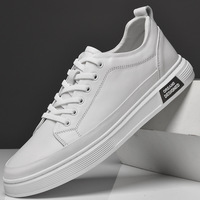 Chaussures blanches en cuir de vachette première couche de style européen pour hommes, baskets décontractées en cuir véritable, chaussures décontractées polyvalentes en cuir blanc à lacets