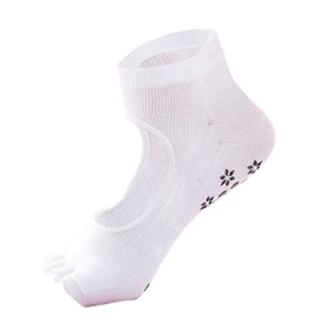 Profesional antideslizante punta abierta señora cinco <span class=keywords><strong>dedos</strong></span> Pilates <span class=keywords><strong>calcetines</strong></span> <span class=keywords><strong>5</strong></span> <span class=keywords><strong>dedos</strong></span> silicona Yoga venta al por mayor <span class=keywords><strong>calcetines</strong></span> con soporte para el arco - Product Image 6