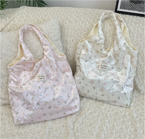 Sac fourre-tout portable pour femme, en polyester, avec broderie motif bonbons, finition métallique polie, petit format, à porter à l'épaule ou sous le bras, pour usage quotidien - Product Image 6