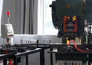 โซ่ลูกกลิ้งโลหะผสม AH208978 โซ่เก็บข้าวโพดสำหรับรถไถนา JD พร้อมสลักโครเมียม สำหรับใช้งานในฟาร์ม - Product Image 6