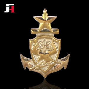 Pin esmaltado de Club de Alta calidad de fabricante chino, pin de solapa de metal personalizado, insignia de águila dorada - Product Image 3