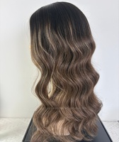 Perruque sans colle JX Original en cheveux vierges russes ondulés brun balayage, avec dentelle transparente HD et ligne de cheveux dorée floue