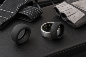 Coque de protection en silicone personnalisée avec logo OEM pour Oura Ring 5/4, Galaxy Ring, RingConn, Ultrahuman, Graphite Grey, nom de marque en relief - Product Image 3