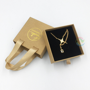 Scatole per Gioielli di Lusso Uniche Nere con Logo in Lamina d'Oro Personalizzato per Bracciali - Product Image 6